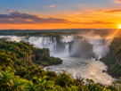 O que fazer em Foz do Iguaçu de graça: paisagem das Cataratas do Iguaçu ao pôr do sol