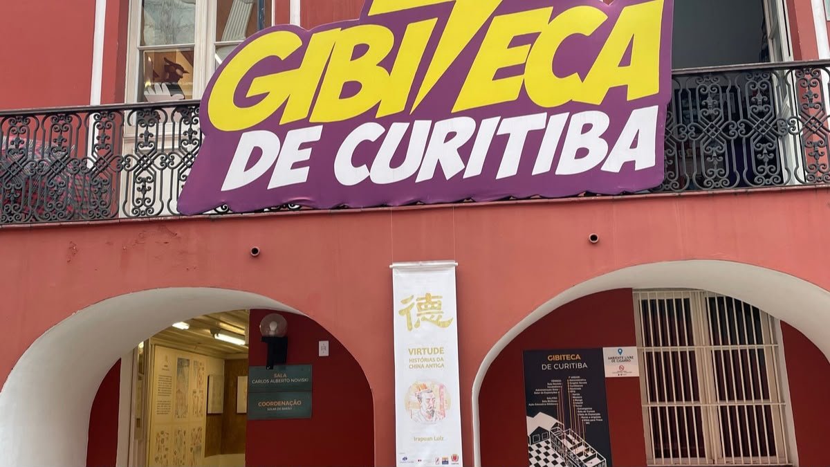12 passeios gratuitos em Curitiba que valem a pena 1 Fachada da Gibiteca de Curitiba